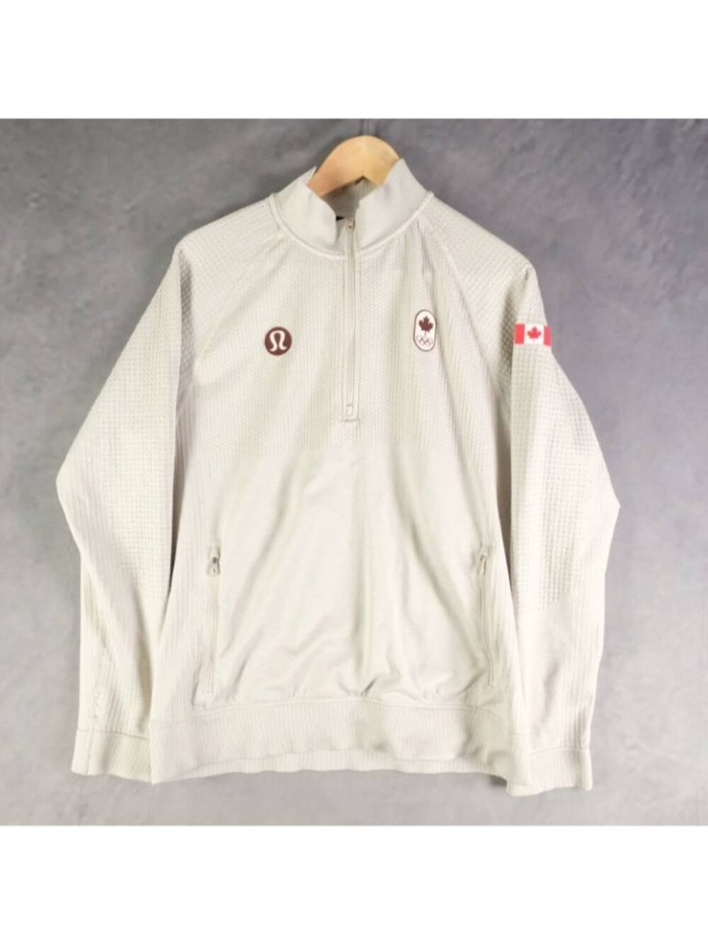 lululemon Jacket Men's Medium White Olympic Waffle Engineered Warmth Team Canada